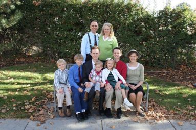 family-on-morning-of-hilton-going-to-mt